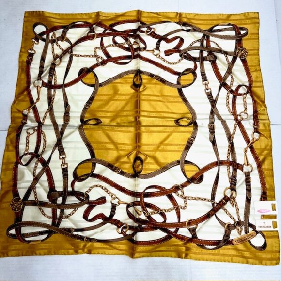 Beautiful TRUSSARDI SILK Handkerchief/Mini Scarf  22"X22" Gold Chain Every  (S2 - Picture 7 of 11